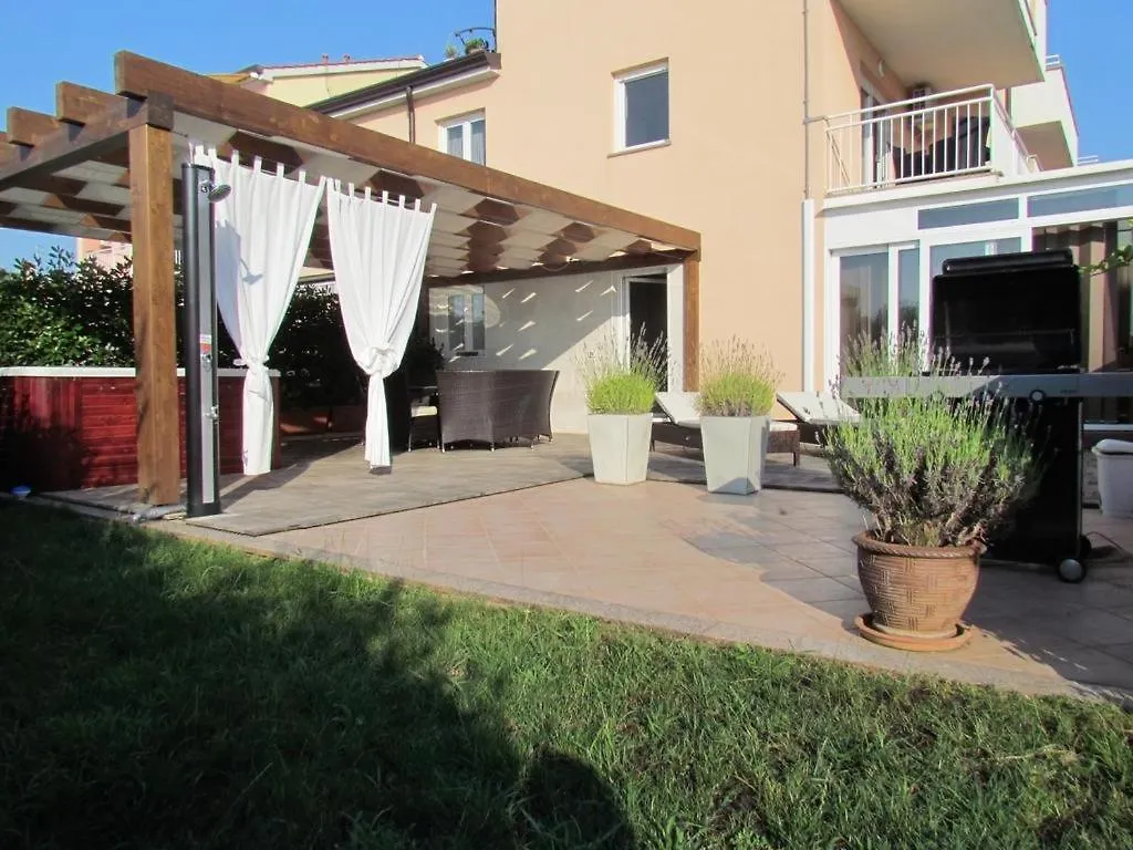 Apartment In Zambratija With Sea View, Balcony, Air Conditioning, Wifi Zambratija (Istria)