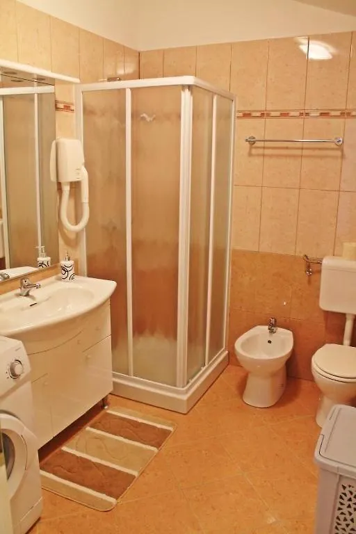 Apartment In Zambratija With Sea View, Balcony, Air Conditioning, Wifi